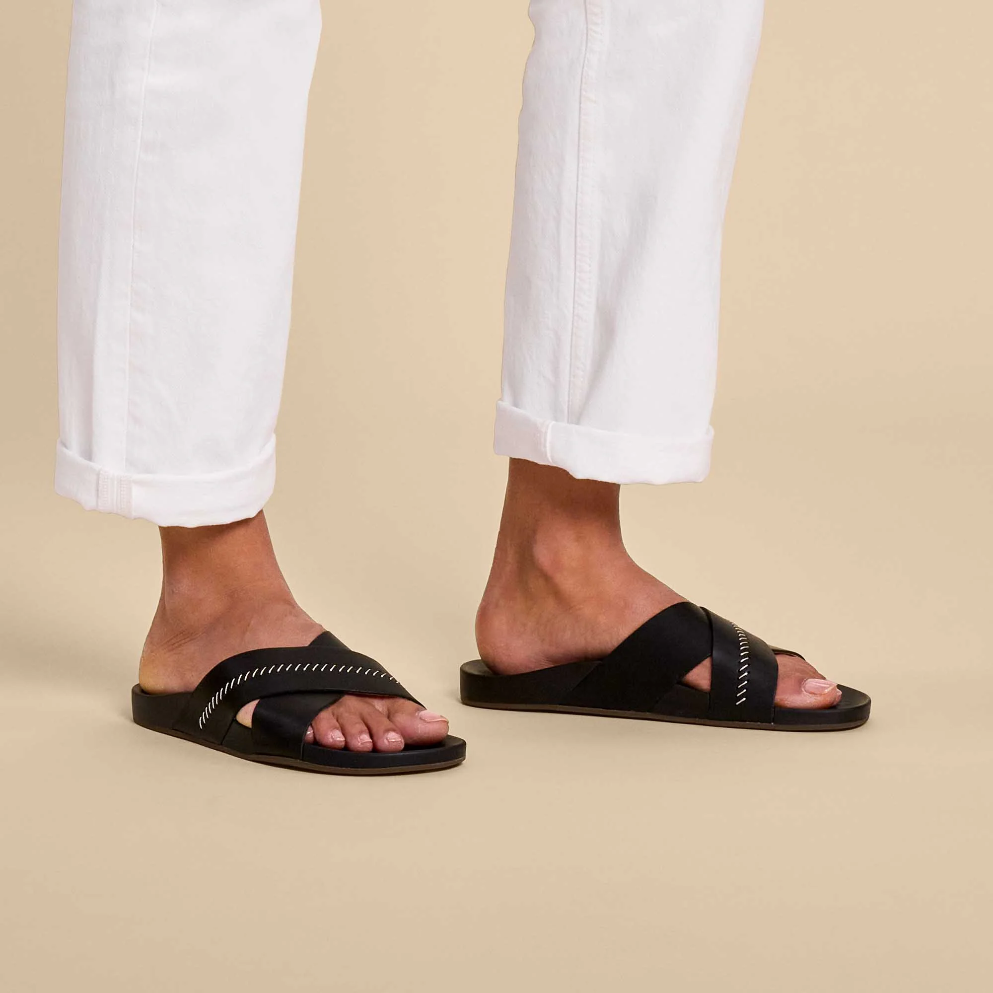 Kīpe‘a ‘Olu - Black - Image 2